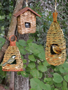 Gift ideas for bird watchers and gardeners