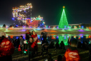 Christmas comes to town: McKinney Park dazzles again with light show