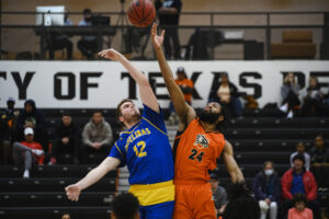 COLLEGE BASKETBALL: Falcons fall behind in road loss to Arkansas-Fort Smith