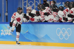 WINTER OLYMPICS: Canada uses surge to defeat U.S. in women’s hockey