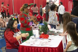 H-E-B partners with Meals on Wheels to deliver holiday meals