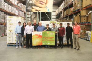 United, Market Street donate apples to West Texas Food Bank