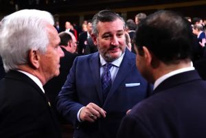 As Senate race heats up, Ted Cruz pitches himself as the better bipartisan